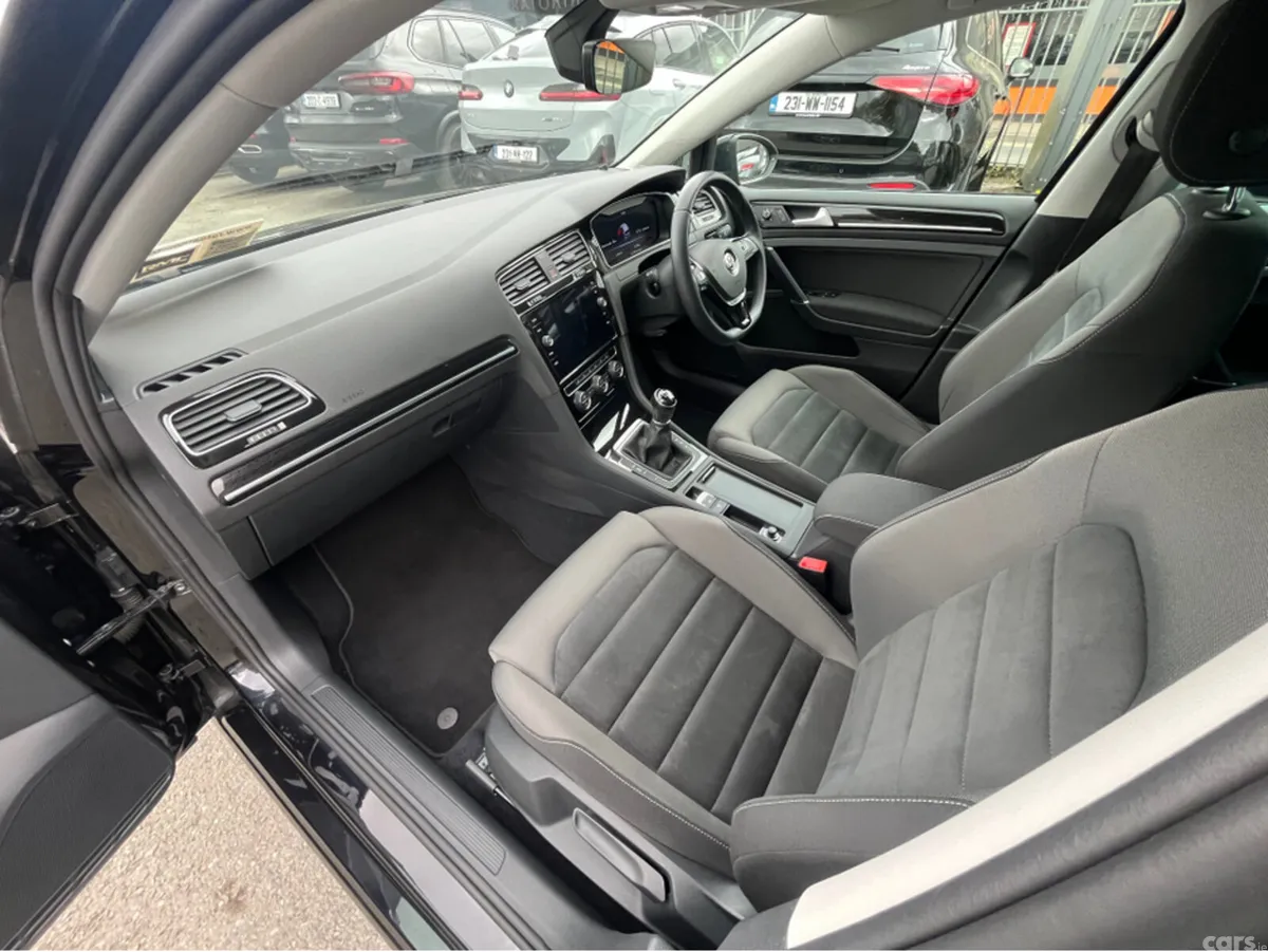 Volkswagen Golf Hatchback, Petrol, 2018, Black