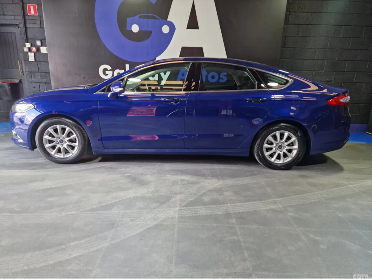 Ford Mondeo Hatchback, Diesel, 2017, Blue