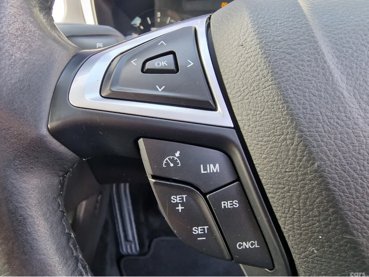 Ford Mondeo Hatchback, Diesel, 2017, Blue