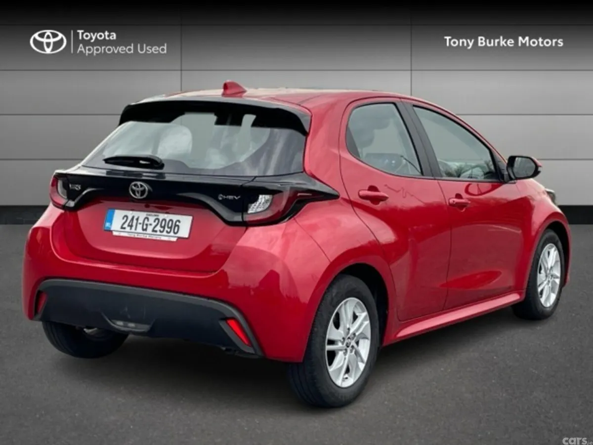 Toyota Yaris Hatchback, Petrol Hybrid, 2024, Red