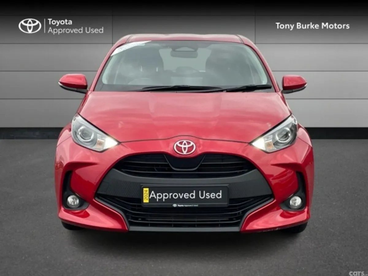 Toyota Yaris Hatchback, Petrol Hybrid, 2024, Red