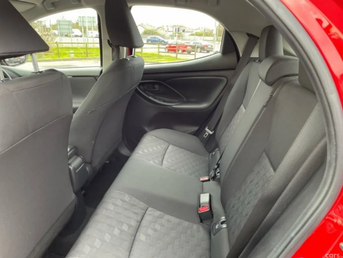 Toyota Yaris Hatchback, Petrol Hybrid, 2024, Red