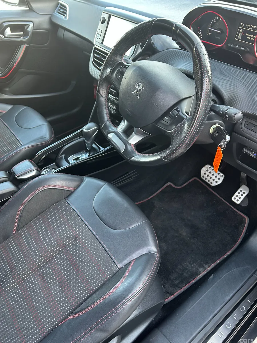 Peugeot 2008 SUV, Petrol, 2016, Black