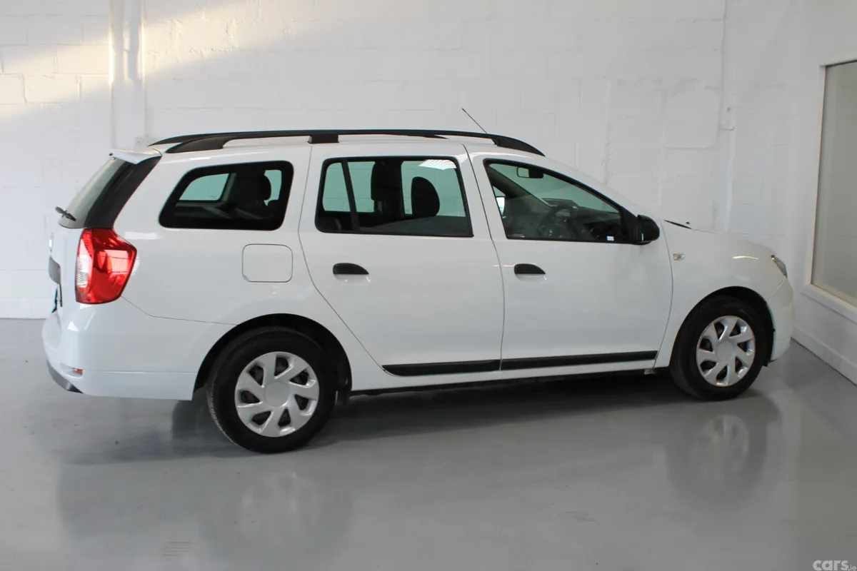 Dacia Logan Estate, Petrol, 2017, White