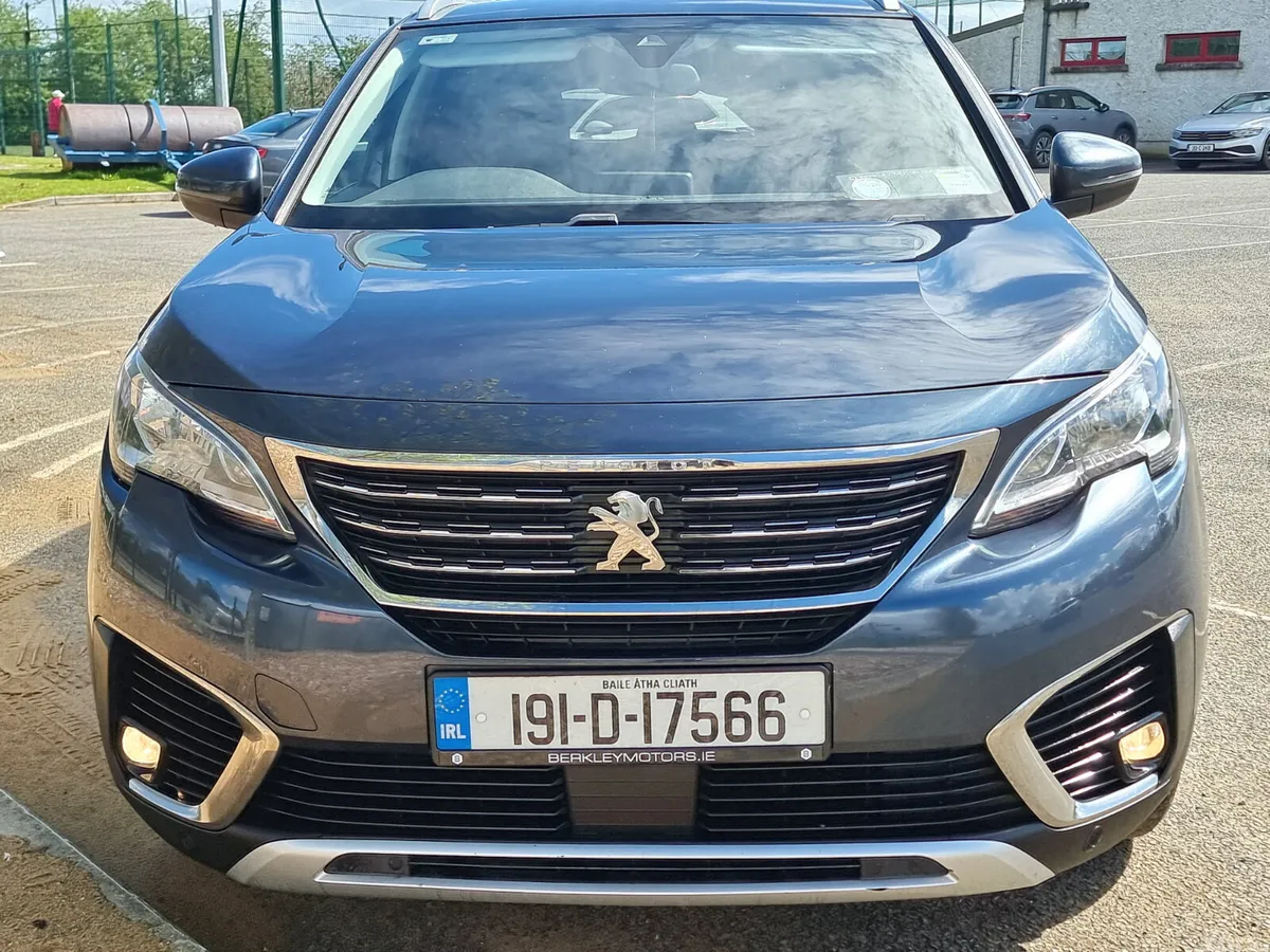Peugeot 5008 MPV, Diesel, 2019, Blue