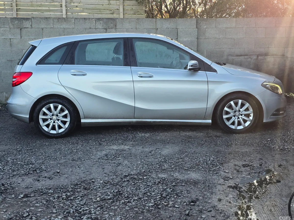 Mercedes-Benz B-Class MPV, Petrol, 2014, Silver