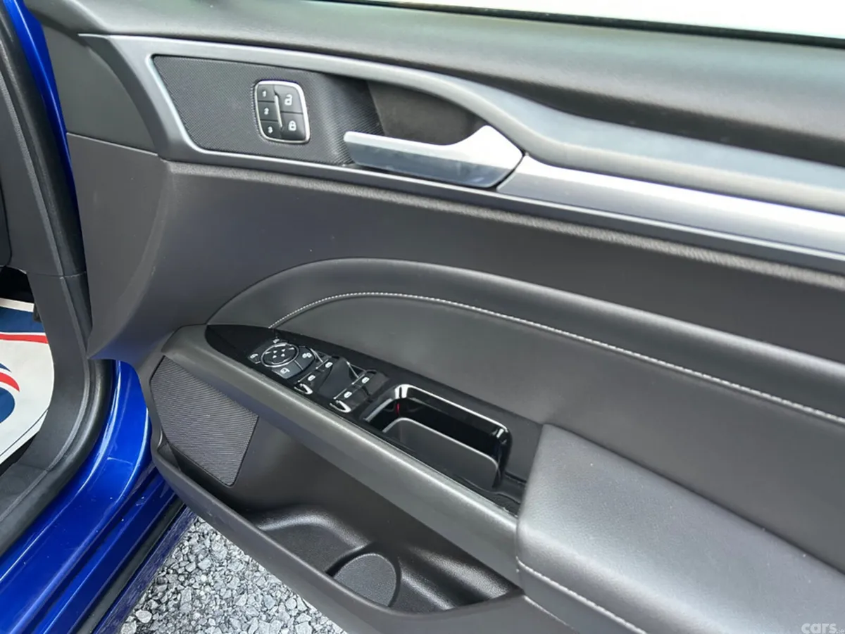 Ford Mondeo Hatchback, Diesel, 2018, Blue
