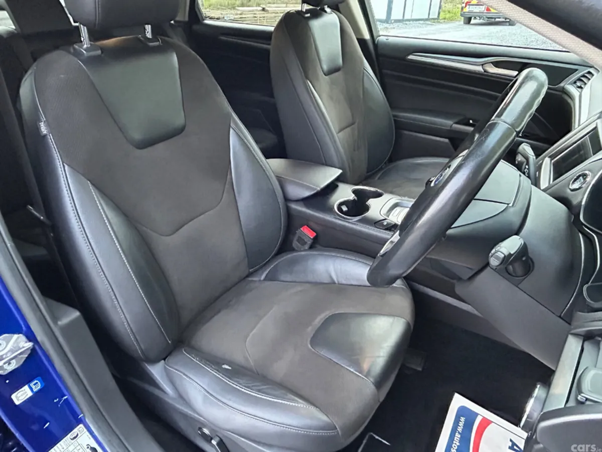 Ford Mondeo Hatchback, Diesel, 2018, Blue
