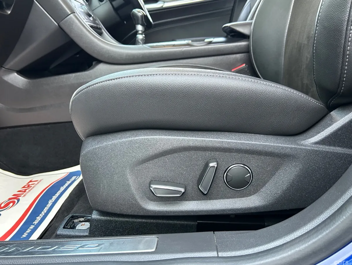 Ford Mondeo Hatchback, Diesel, 2018, Blue