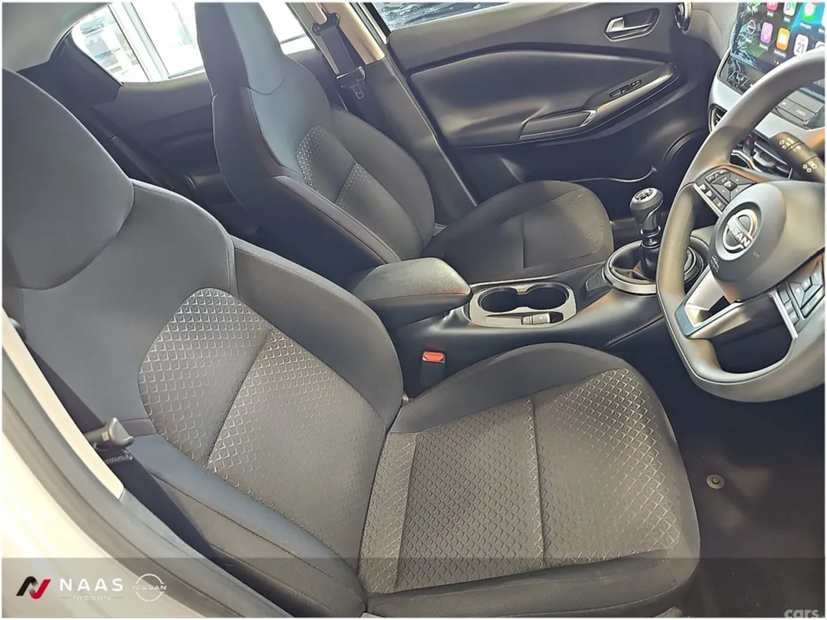 Nissan Juke MPV, Petrol, 2025, White