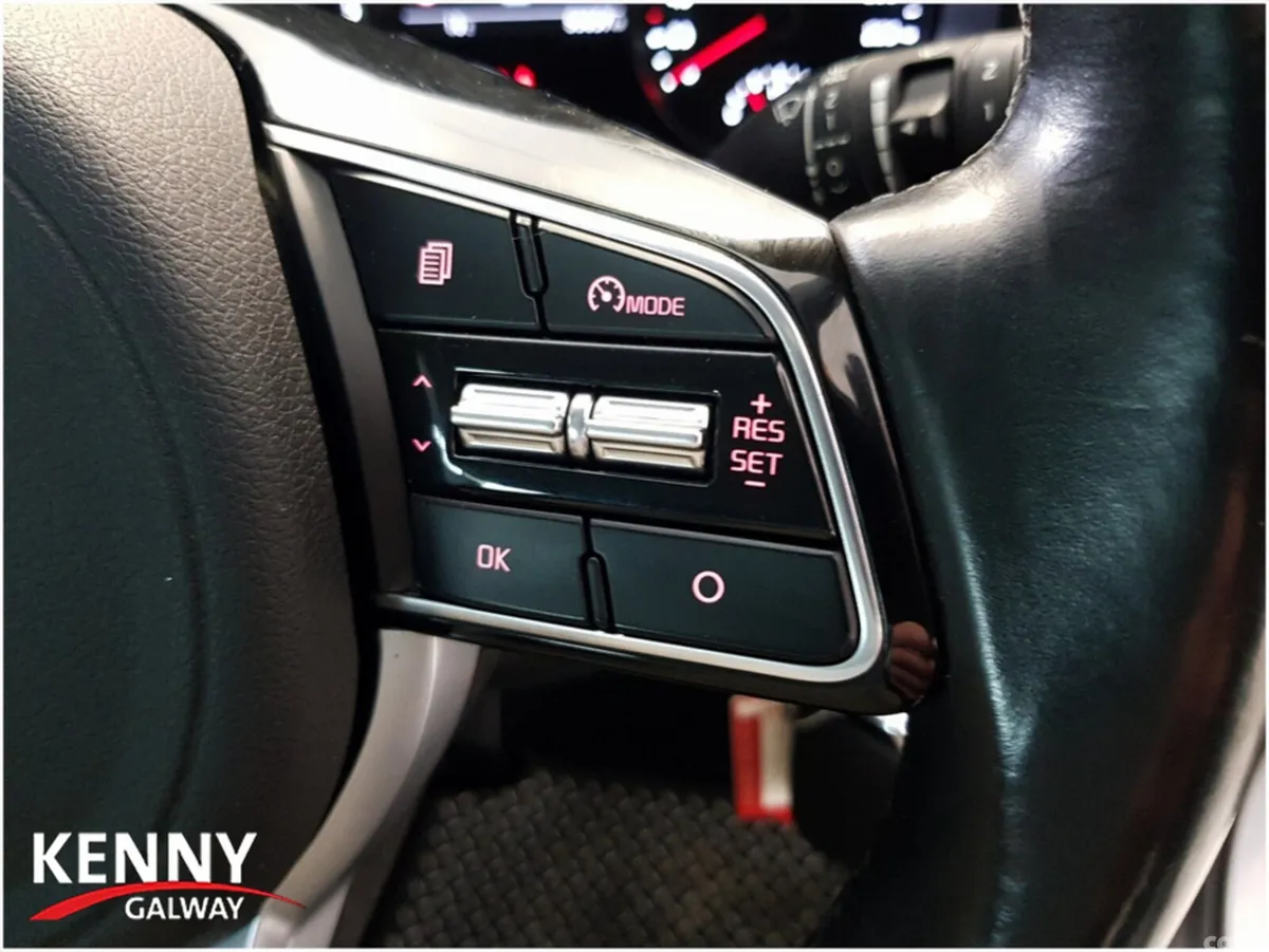 Kia Sportage MPV, Diesel, 2021, Grey