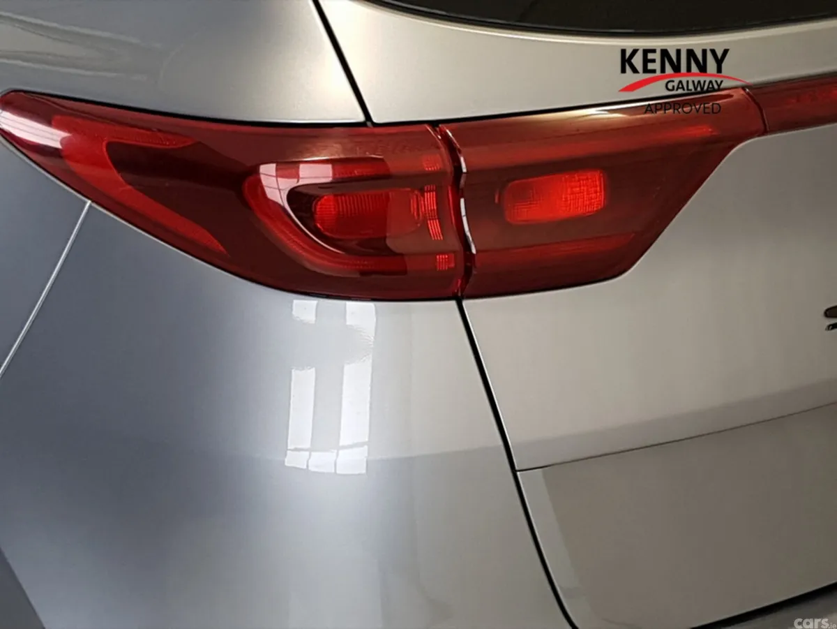 Kia Sportage MPV, Diesel, 2021, Grey