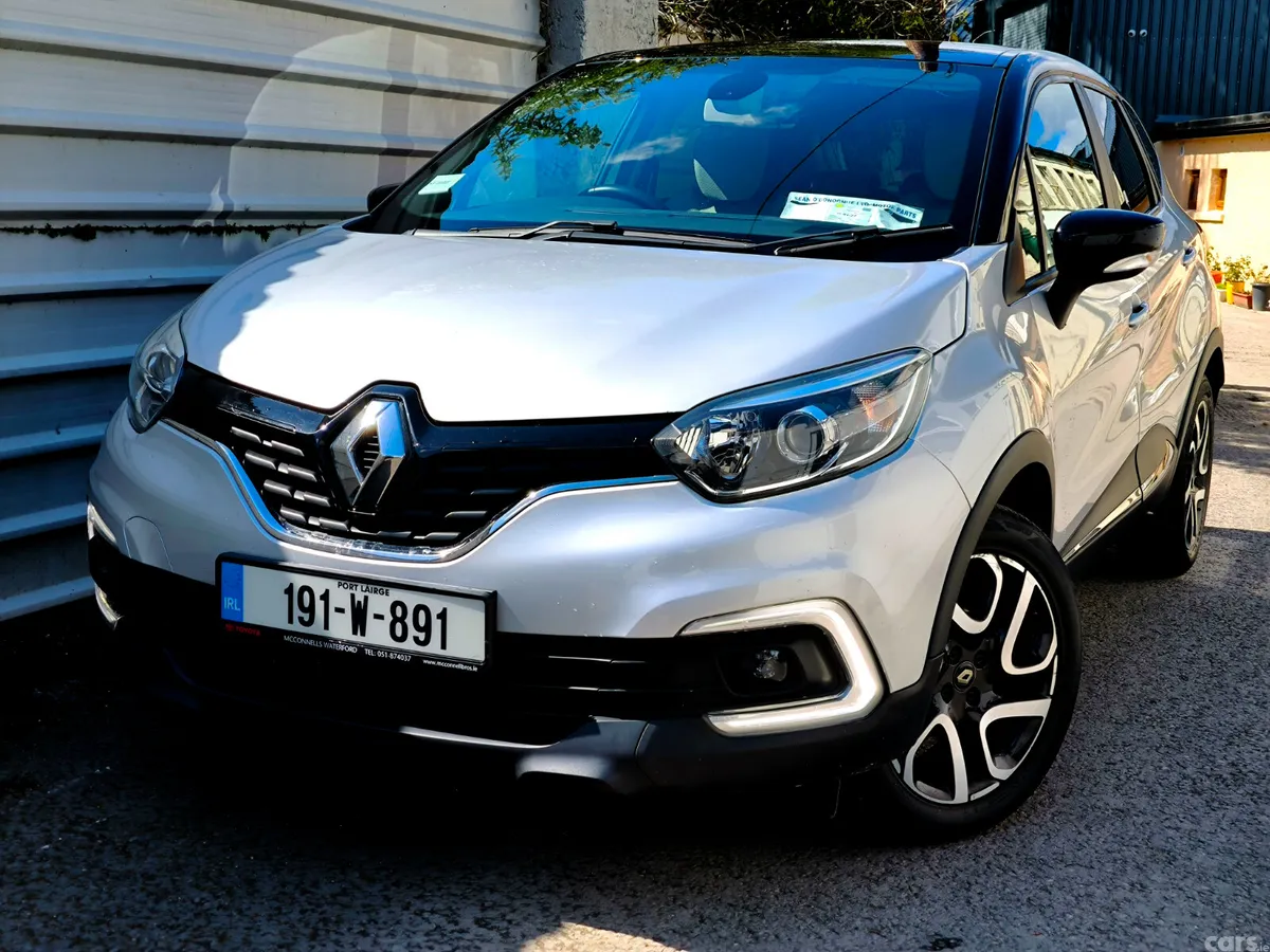 Renault Captur Hatchback, Petrol, 2019, Grey