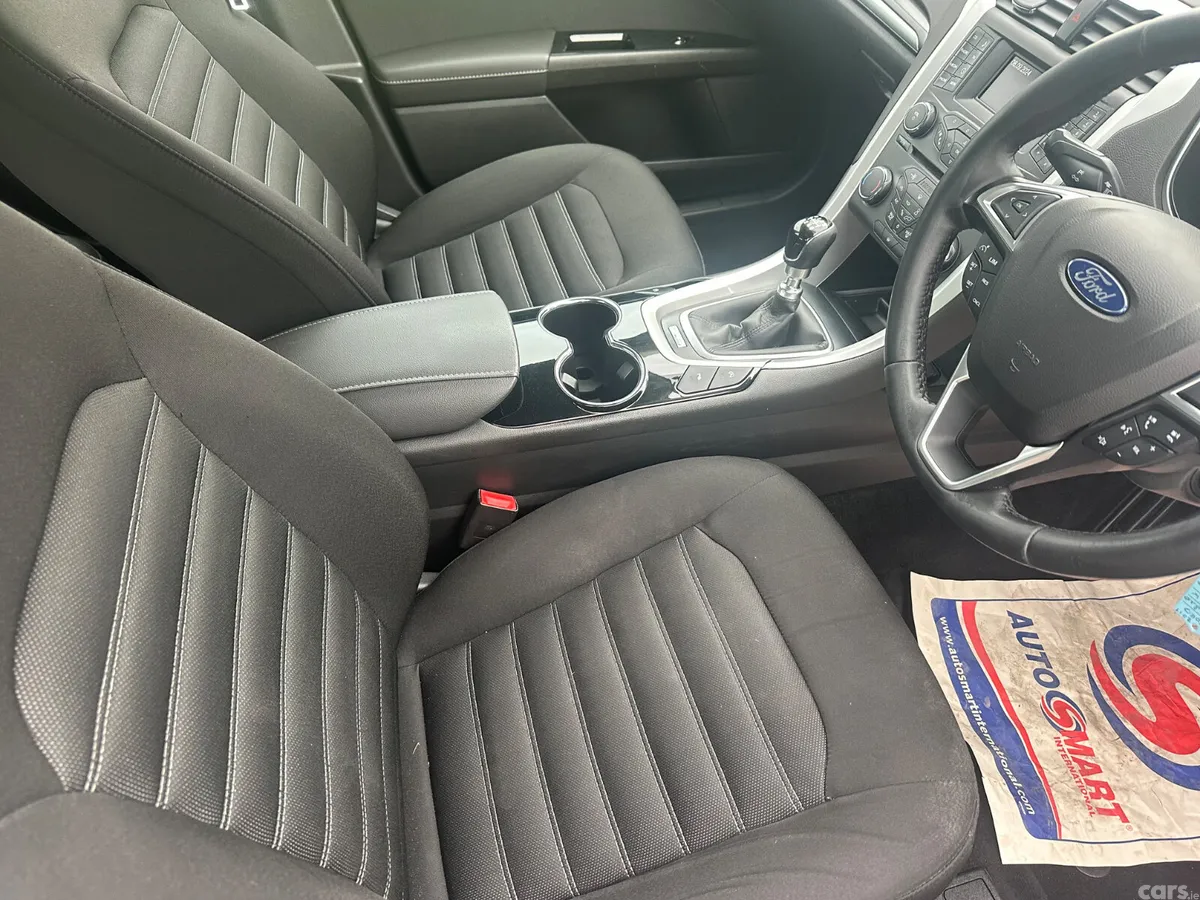 Ford Mondeo Hatchback, Diesel, 2016, Black