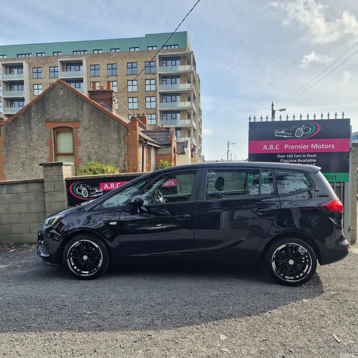 Opel Zafira MPV, Petrol, 2017, Black