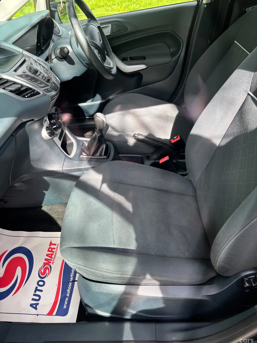 Ford Fiesta Hatchback, Diesel, 2011, Black