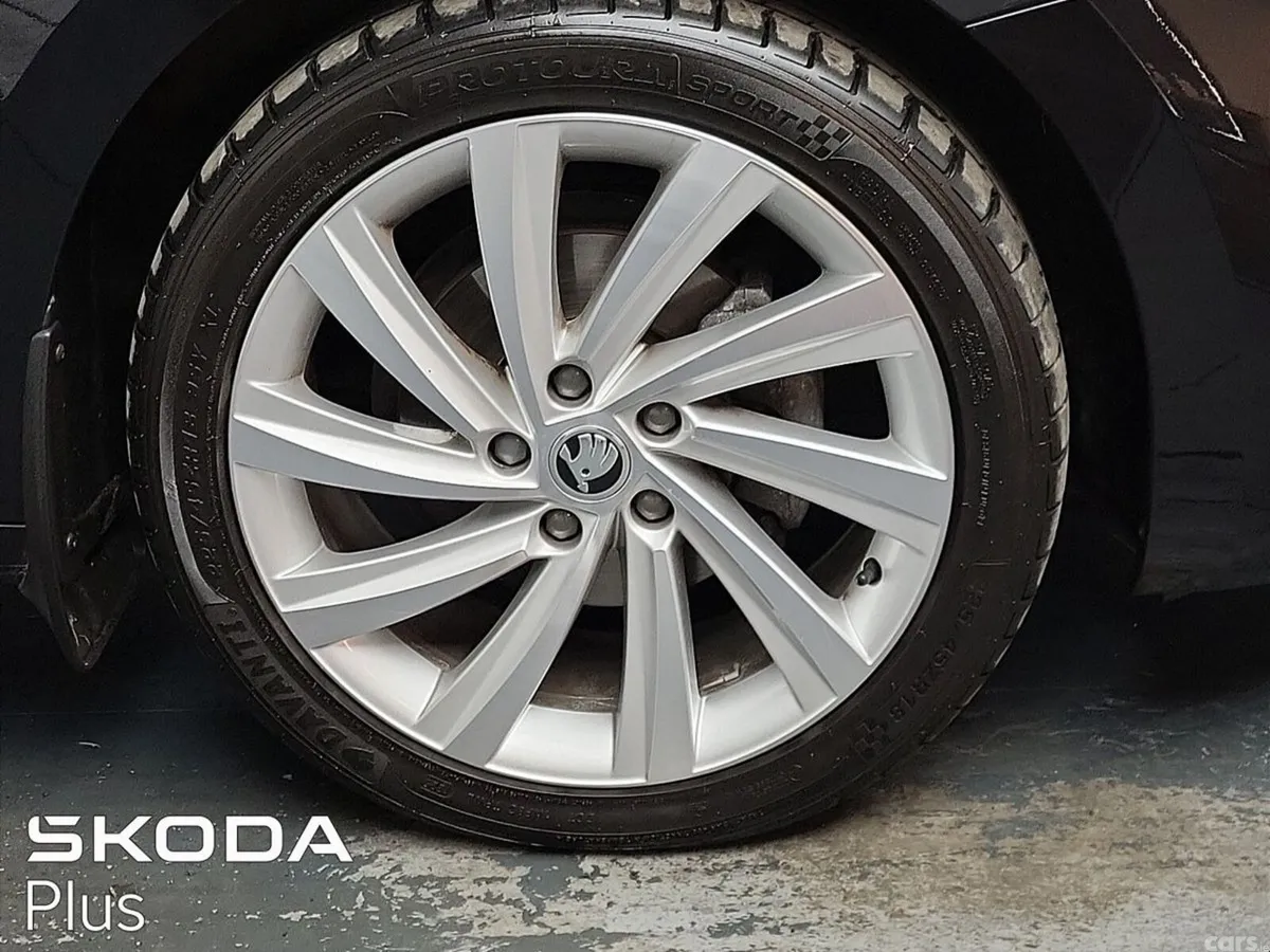 Skoda Octavia Saloon, Diesel, 2024, Black