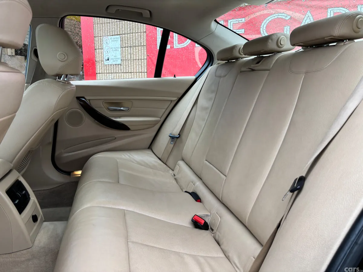 BMW 3-Series Saloon, Diesel, 2013, Black