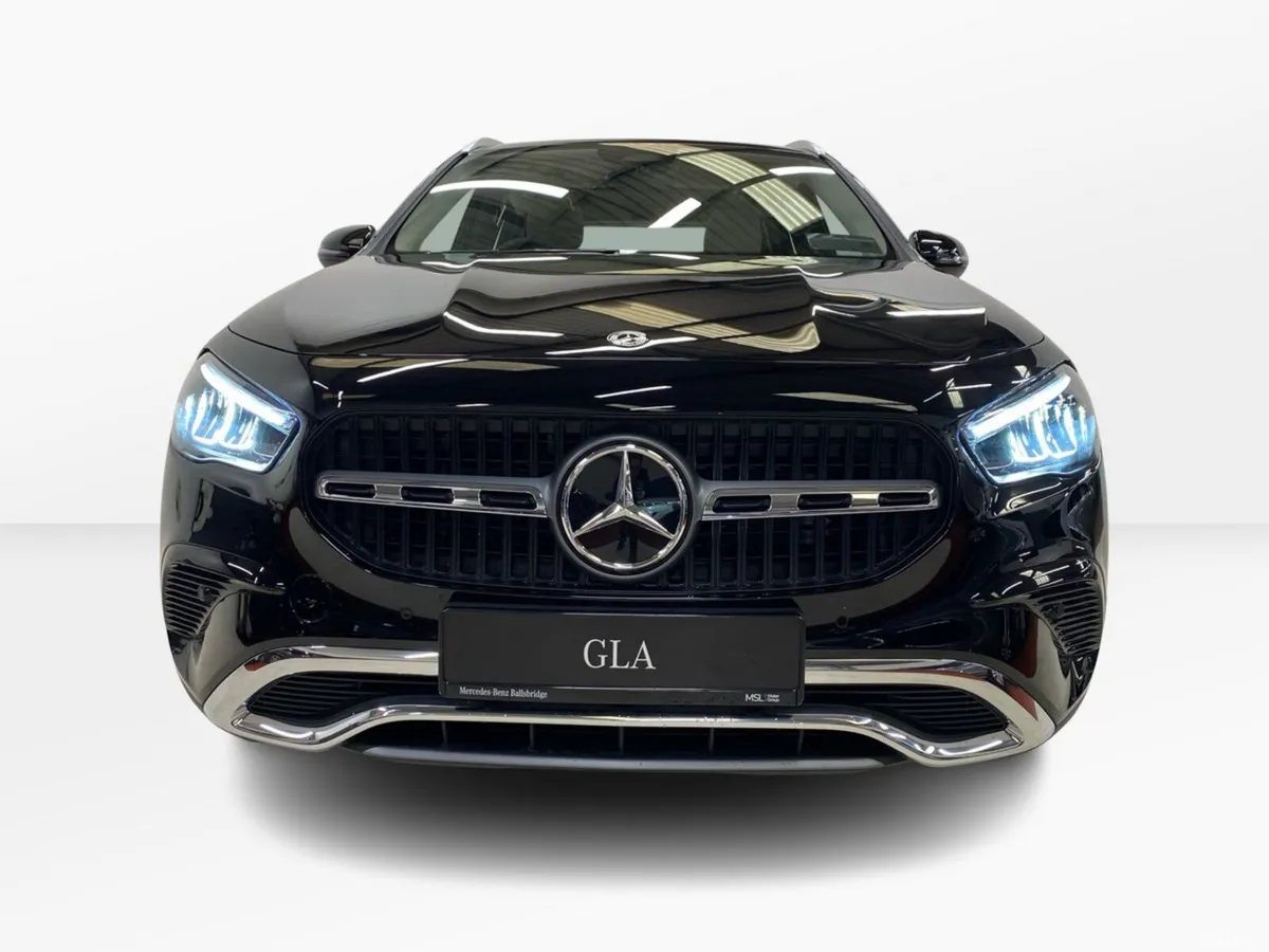 Mercedes-Benz GLA SUV, Petrol, 2026, Black