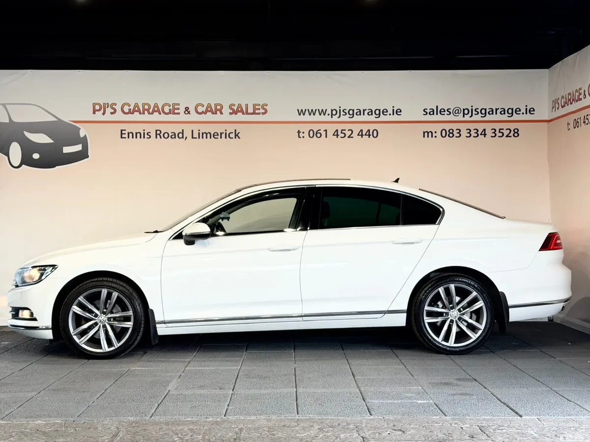 Volkswagen Passat Saloon, Diesel, 2017, White