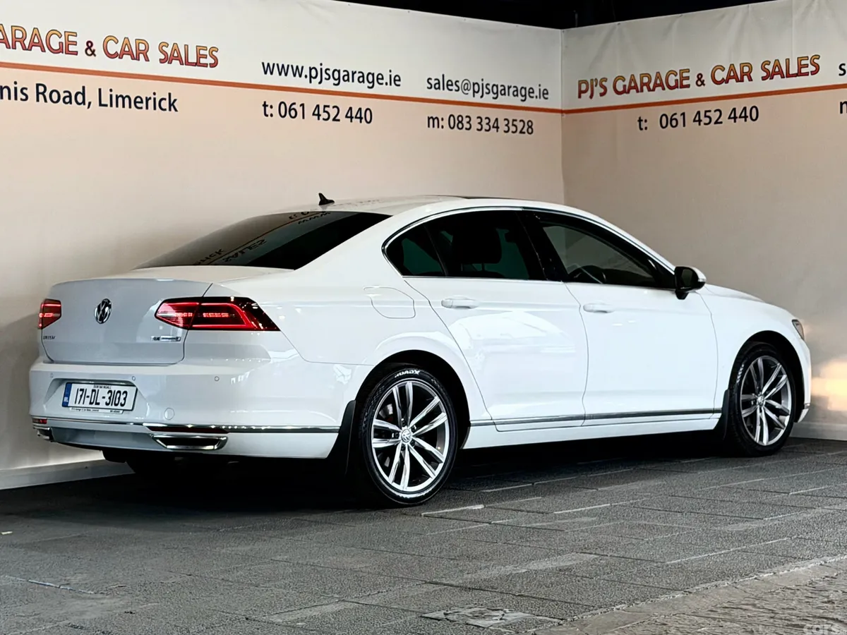 Volkswagen Passat Saloon, Diesel, 2017, White