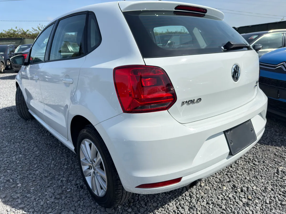Volkswagen Polo Hatchback, Petrol, 2017, White