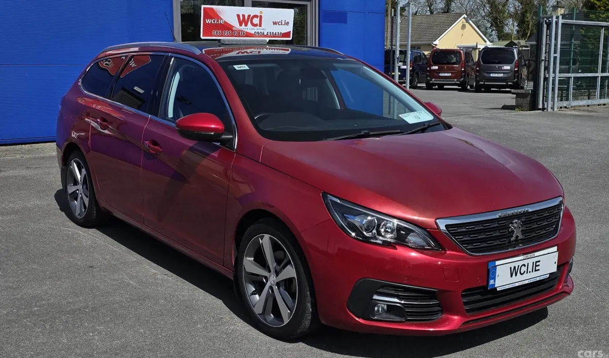 Peugeot 308 Estate, Diesel, 2018, Red
