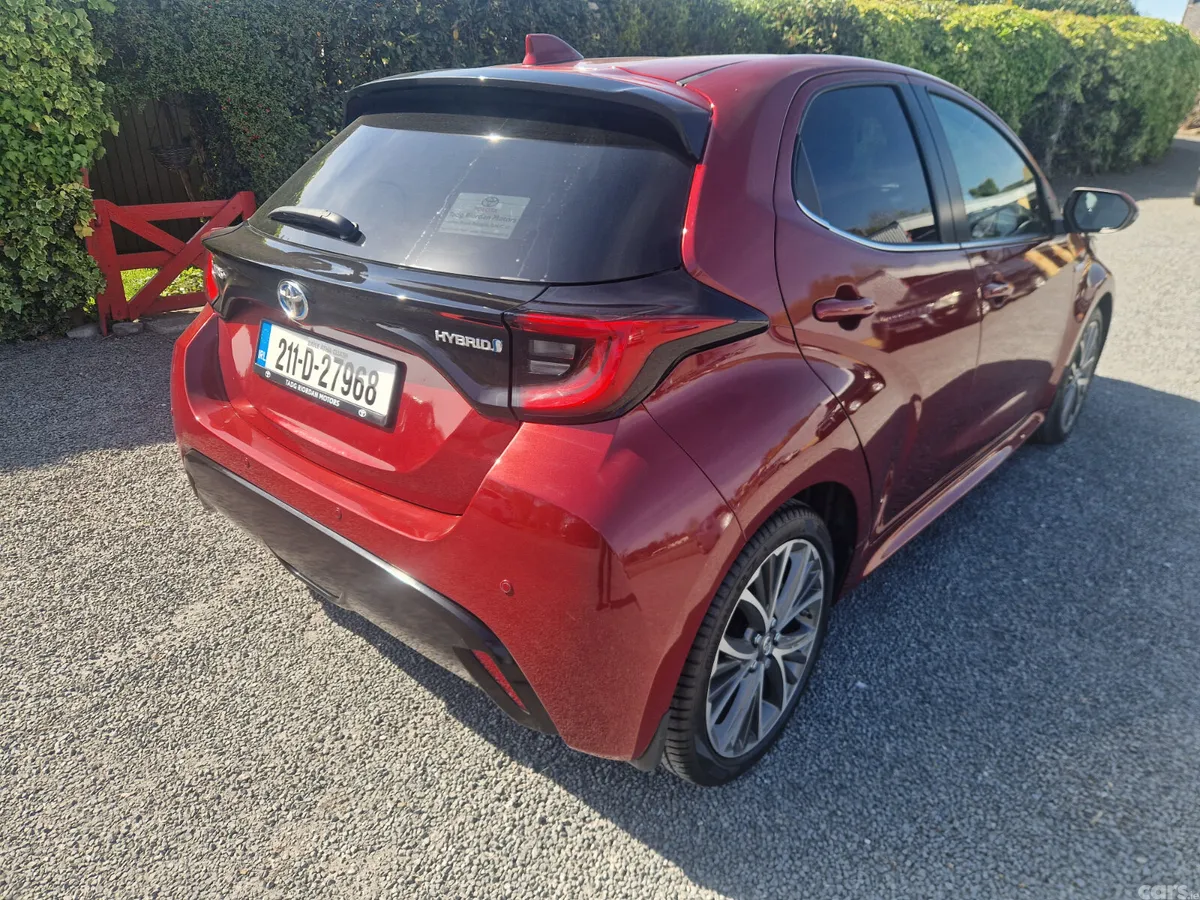 Toyota Yaris Hatchback, Petrol Hybrid, 2021, Red