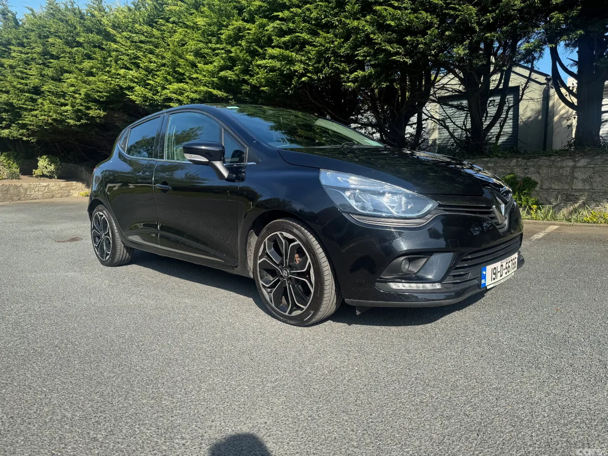 Renault Clio Hatchback, Petrol, 2019, Black