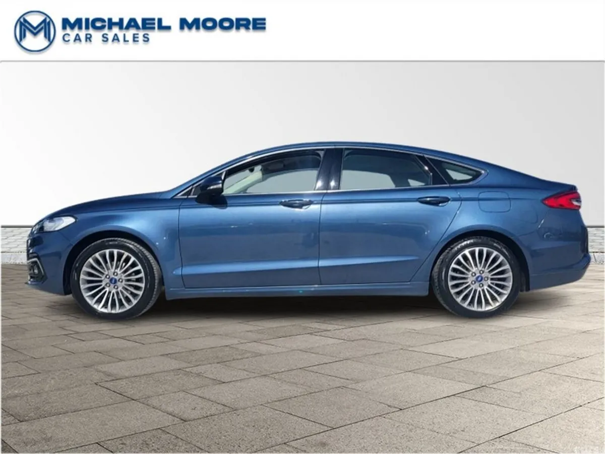 Ford Mondeo Hatchback, Diesel, 2021, Blue
