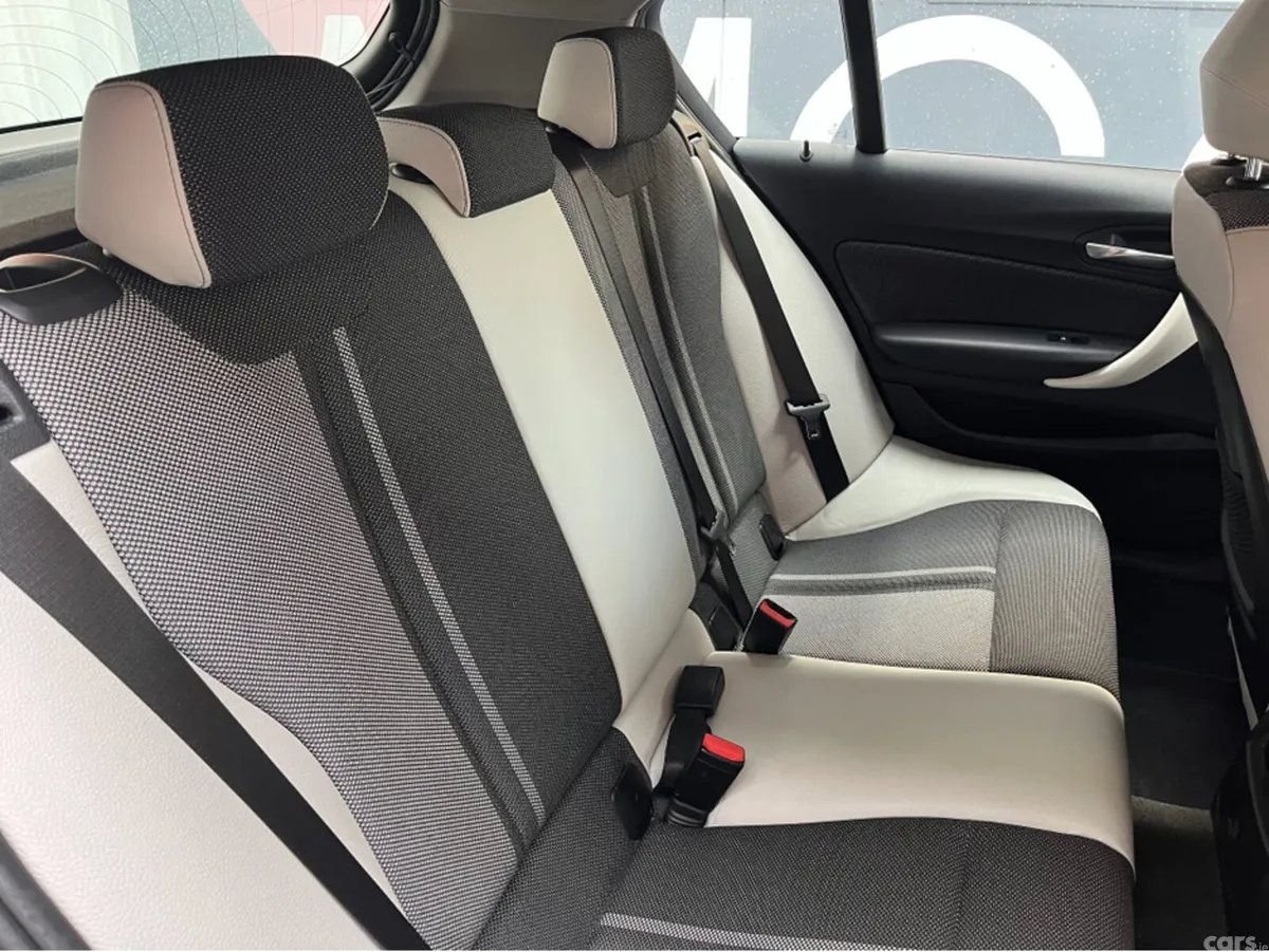 BMW 1-Series Hatchback, Diesel, 2017, Silver