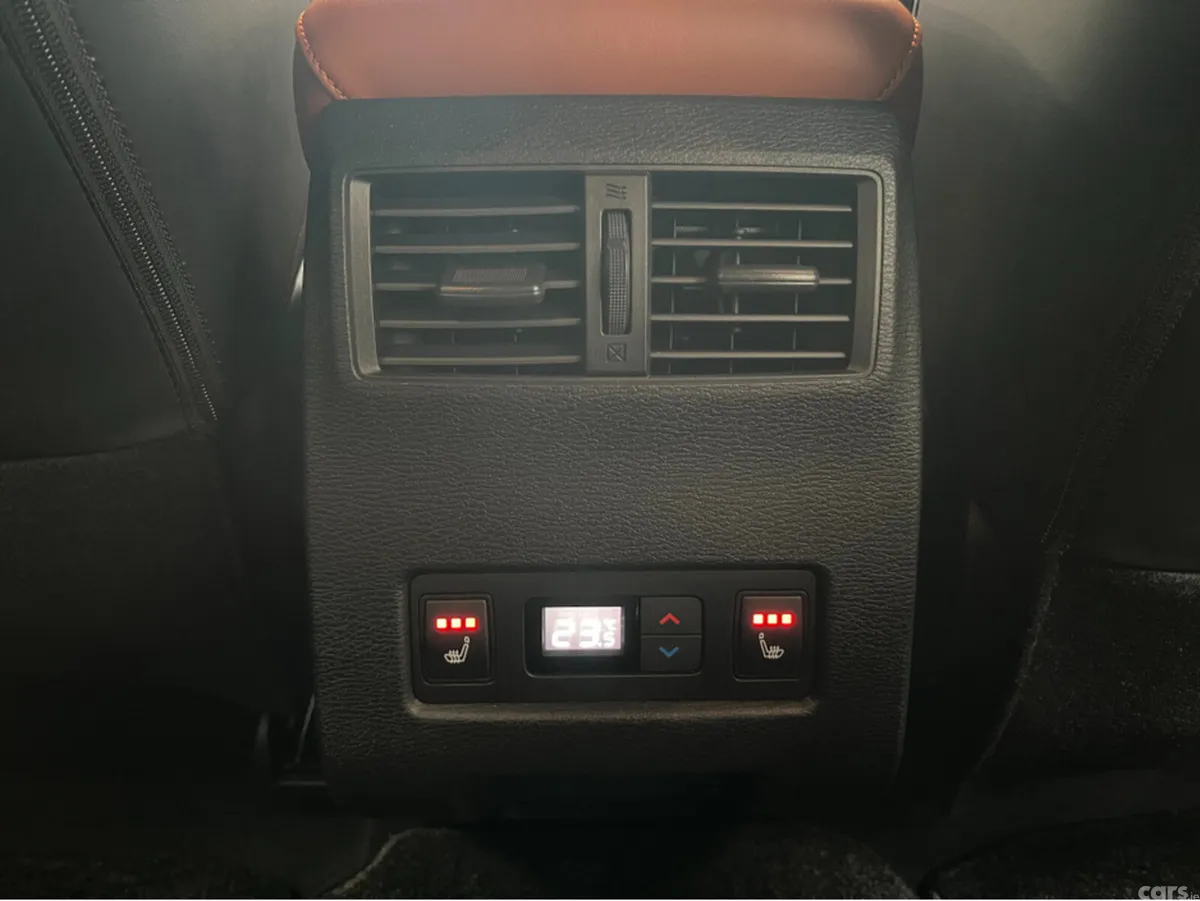 Mitsubishi Outlander SUV, Petrol Plug-in Hybrid, 2024, White