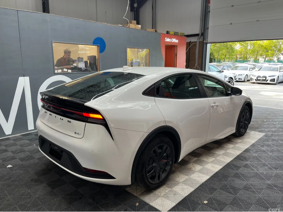 Toyota Prius Estate, Petrol, 2024, White
