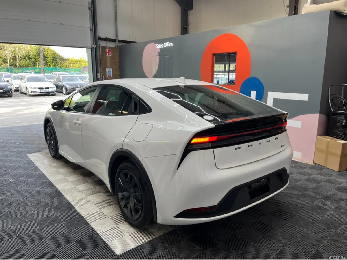 Toyota Prius Estate, Petrol, 2024, White