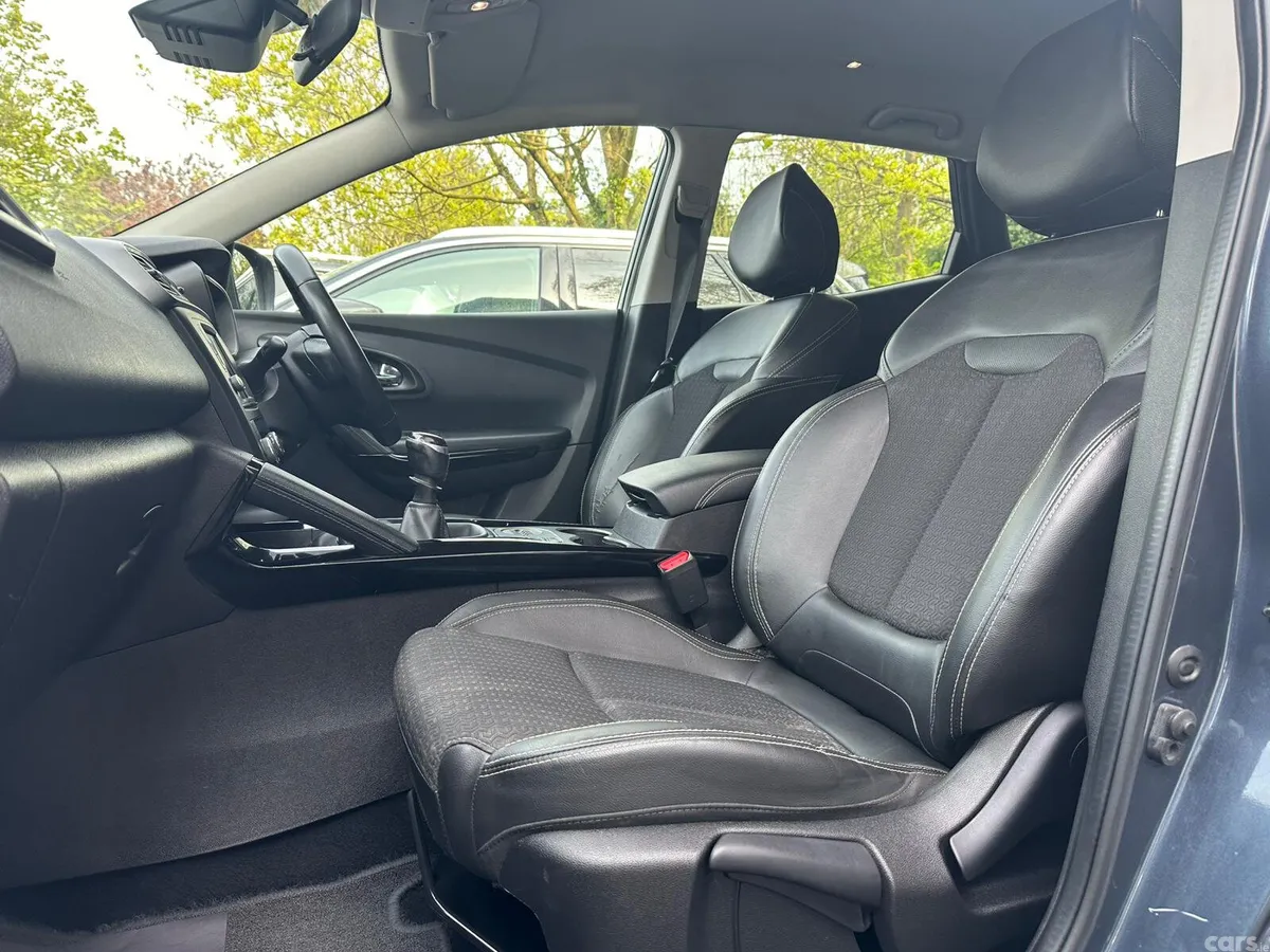 Renault Kadjar SUV, Diesel, 2017, Grey