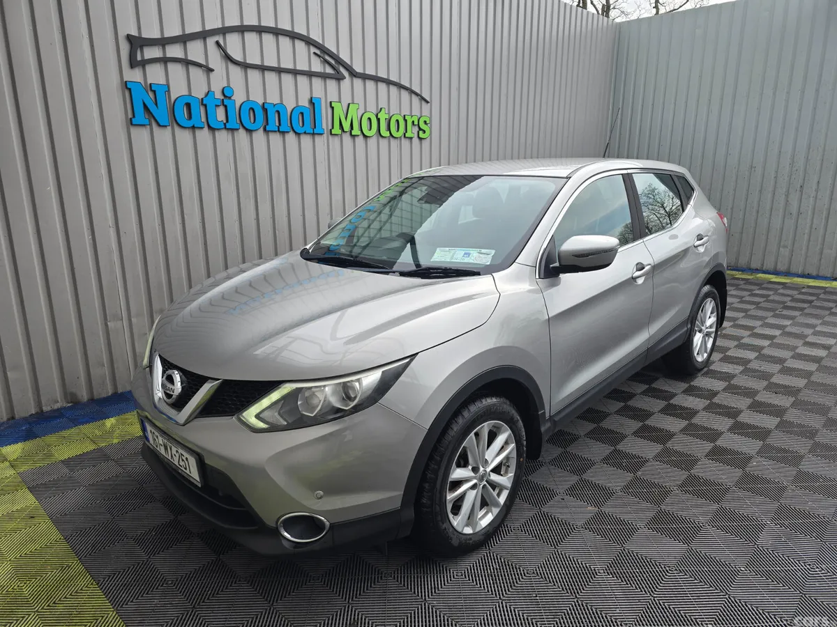 Nissan Qashqai SUV, Diesel, 2016, Silver