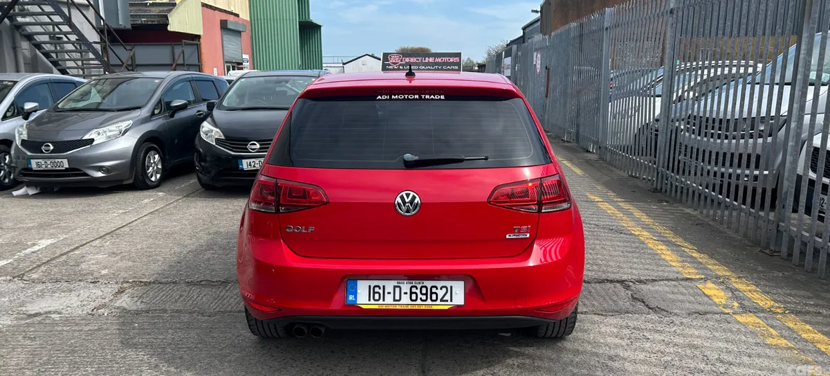 Volkswagen Golf Hatchback, Petrol, 2016, Red