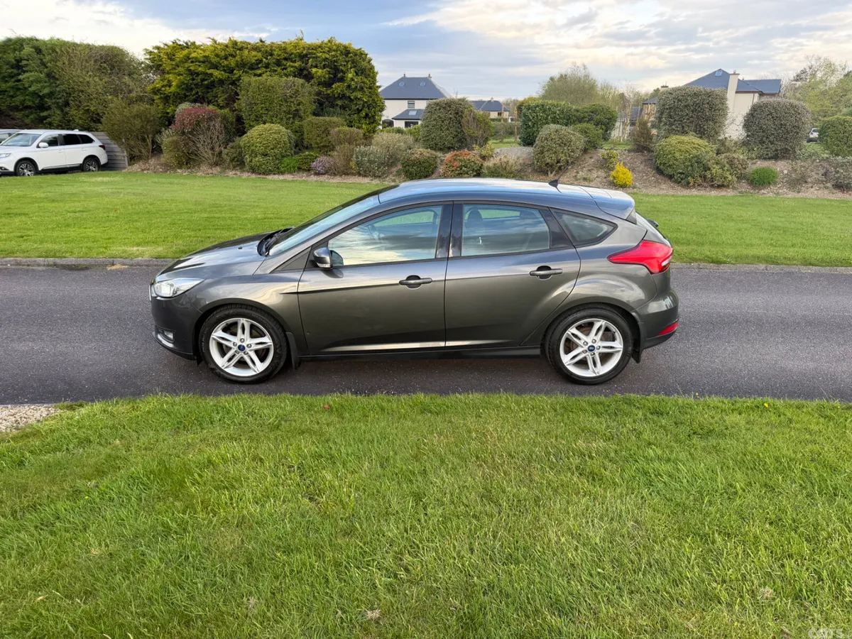 Ford Focus Hatchback, Diesel, 2017, Grey