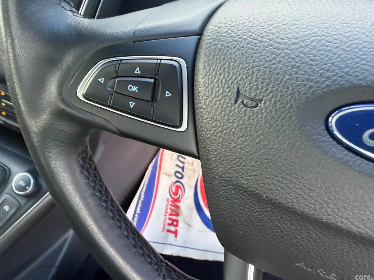Ford Focus Hatchback, Diesel, 2017, Grey
