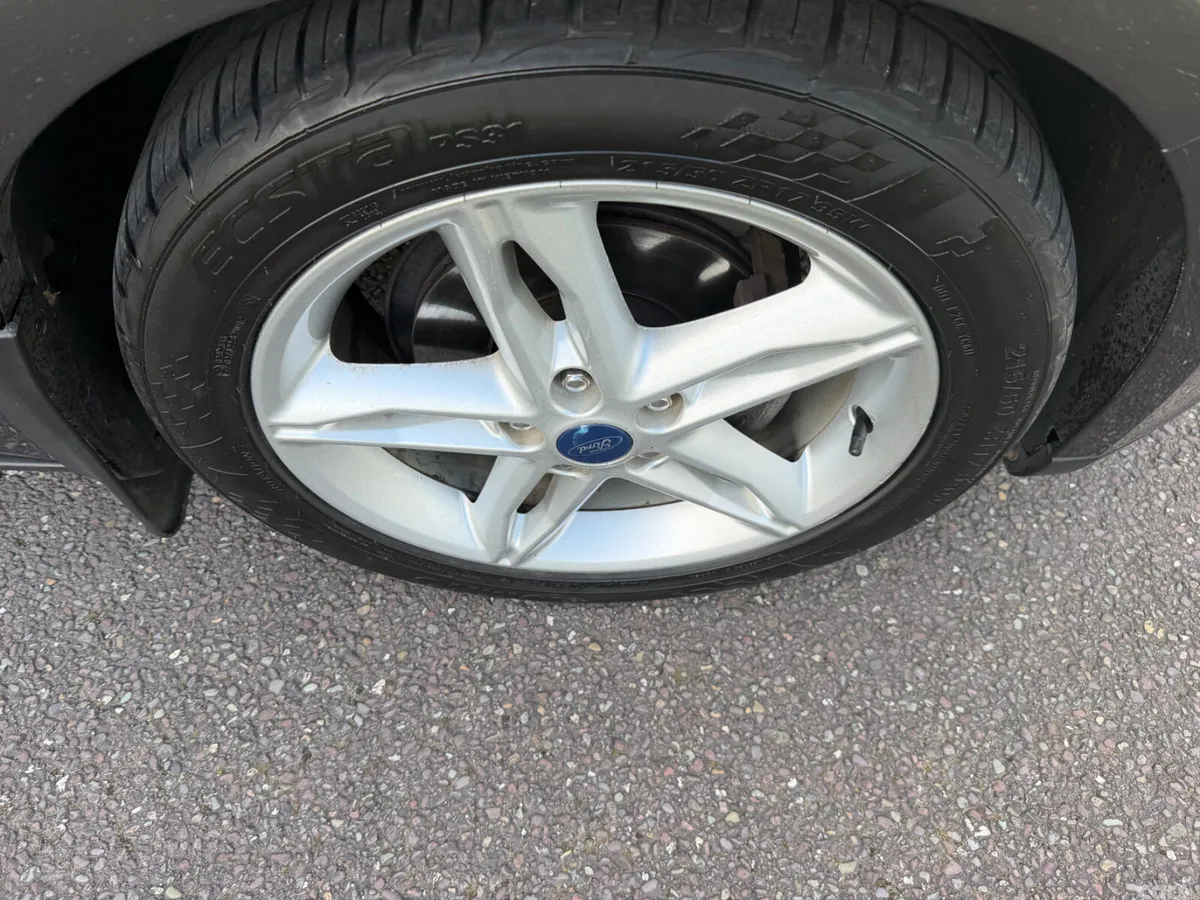 Ford Focus Hatchback, Diesel, 2017, Grey