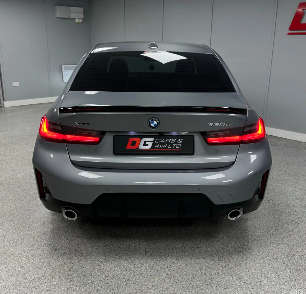 BMW 3-Series Saloon, Petrol Hybrid, 2022, Grey