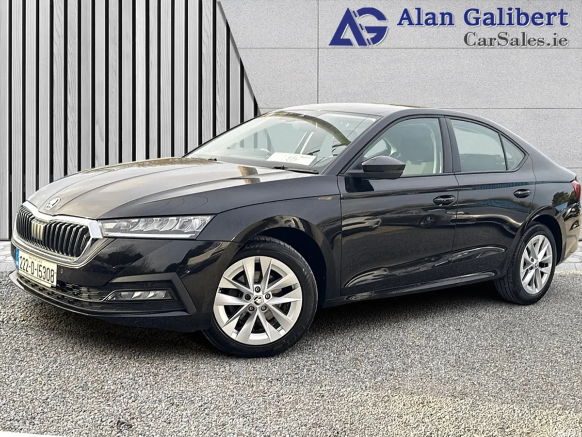 Skoda Octavia Hatchback, Diesel, 2022, Black