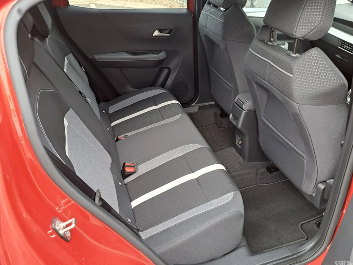 Opel Frontera MPV, Petrol Hybrid, 2026, Orange