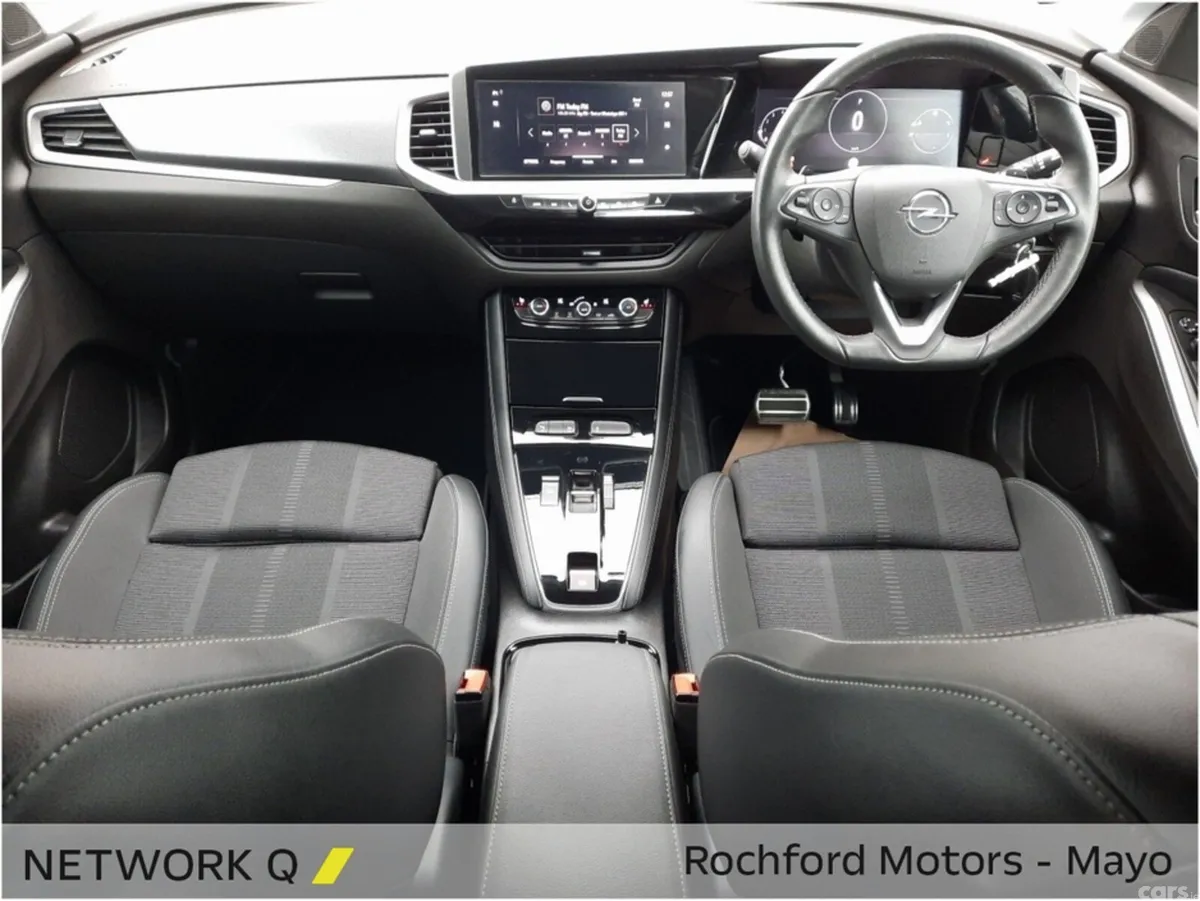 Opel Grandland X MPV, Petrol, 2024, White
