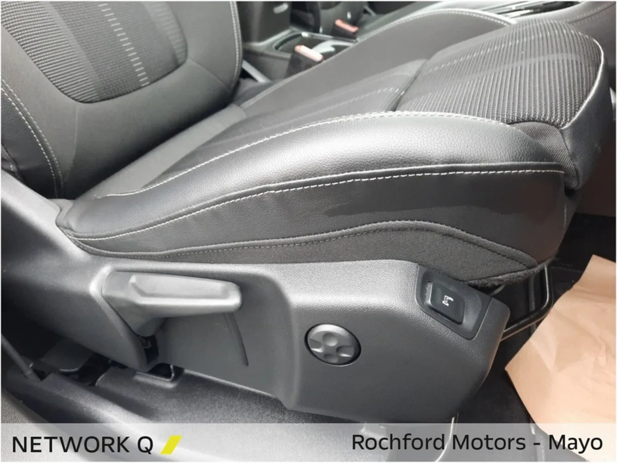 Opel Grandland X MPV, Petrol, 2024, White