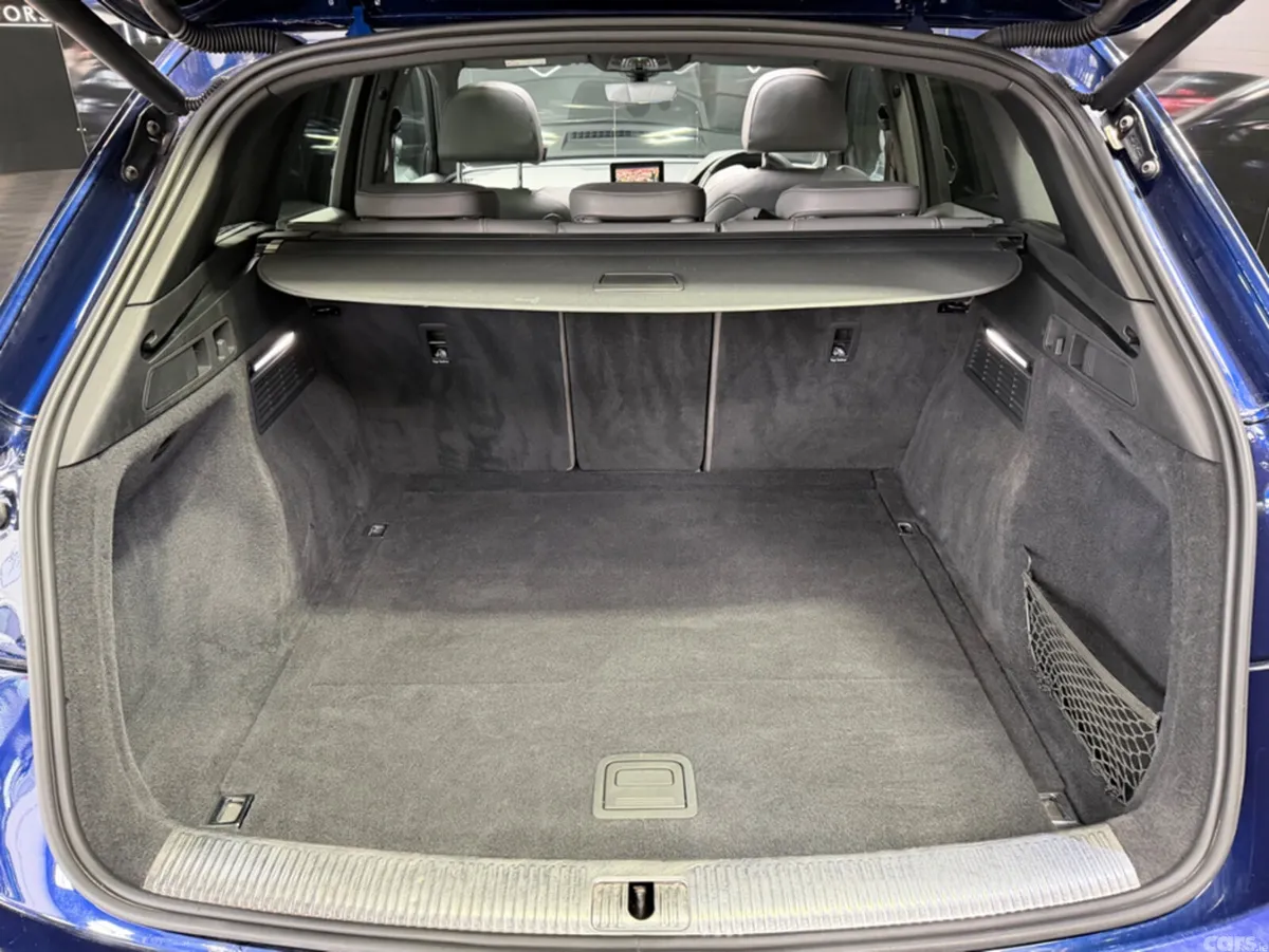 Audi Q5 SUV, Diesel, 2020, Blue