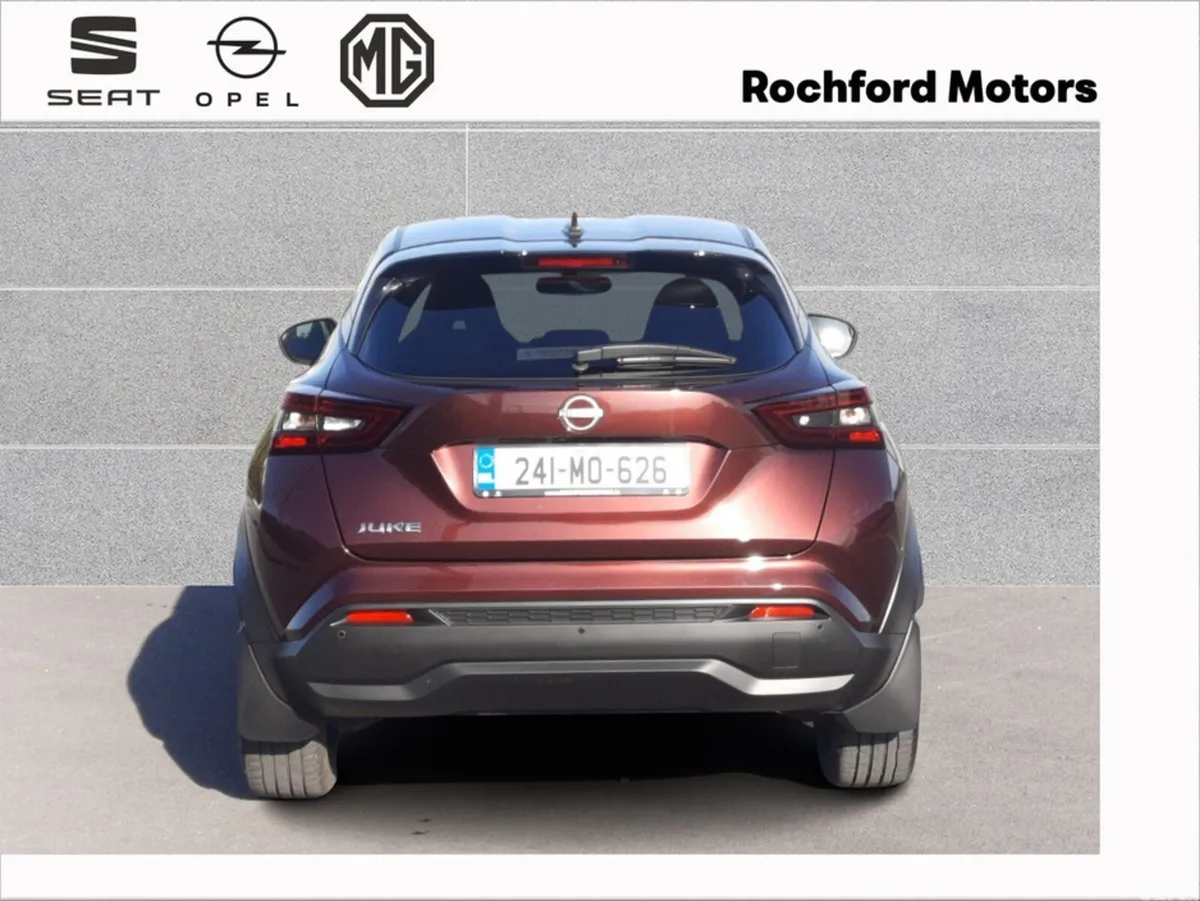Nissan Juke MPV, Petrol, 2024, Red