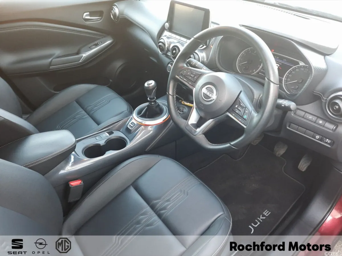 Nissan Juke MPV, Petrol, 2024, Red