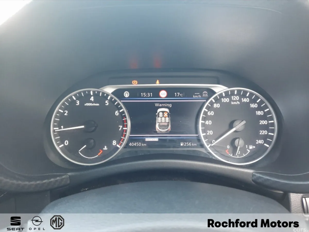 Nissan Juke MPV, Petrol, 2024, Red