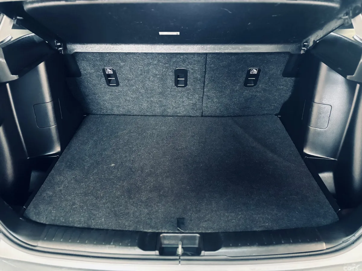 Suzuki Vitara SUV, Diesel, 2018, Grey